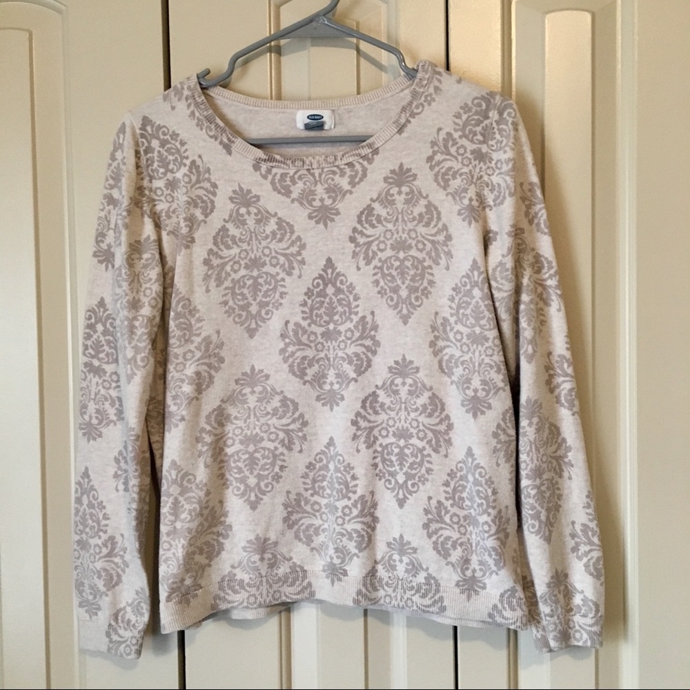 Old Navy cream sweater size large